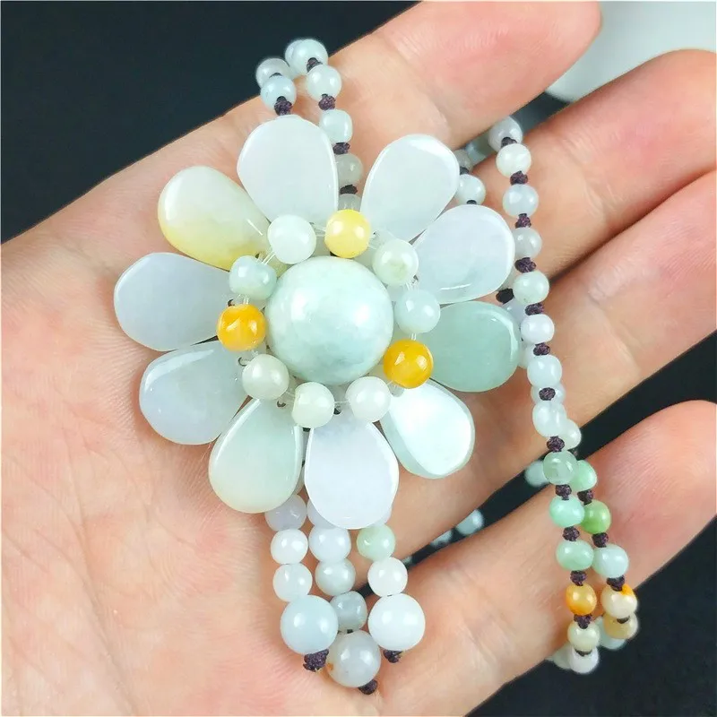Certified Burmese Jade Sunflow - Necklaces 评论和价格