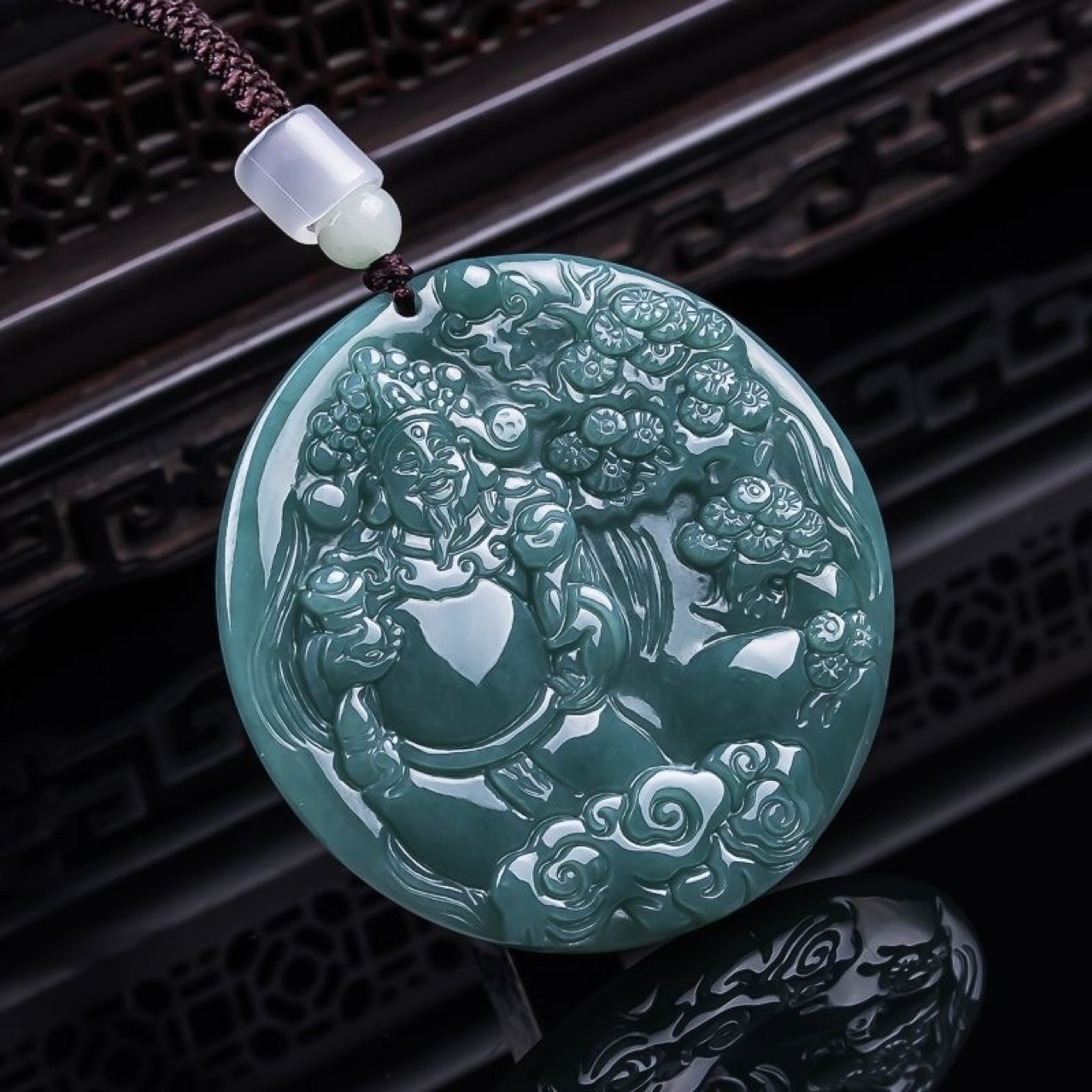 Burmese Jadeite God of Wealth  - Necklaces 评论和价格