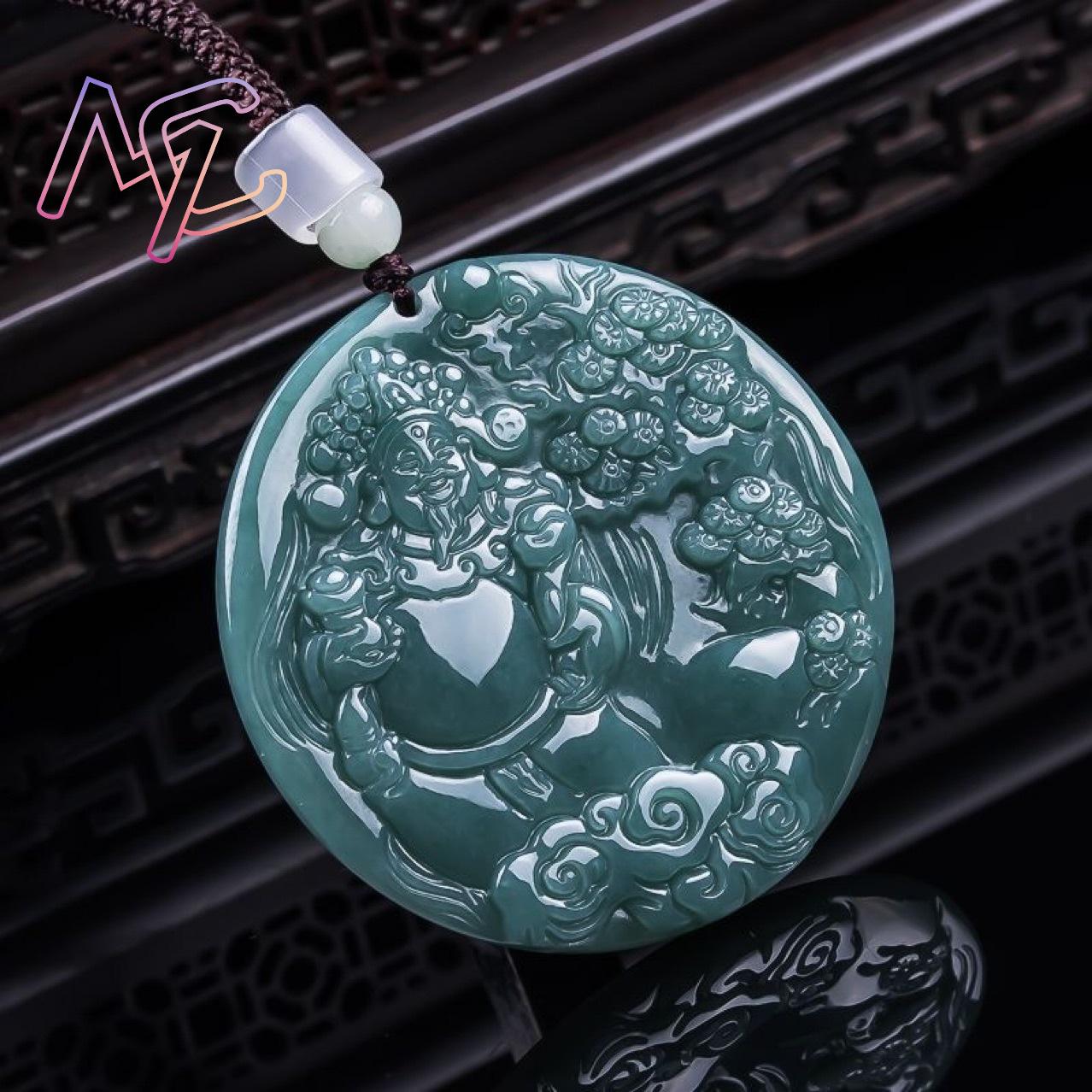 Burmese Jadeite God of Wealth  - Necklaces 评论和价格