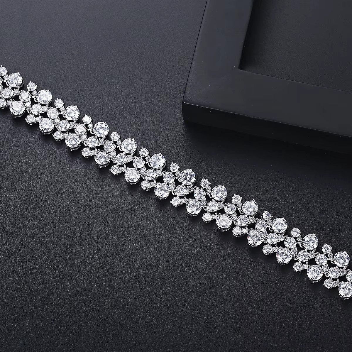 LUOTEEMI Three Layers Cubic Zi - Layered Pendant Necklace Aesthetic 评论和价格